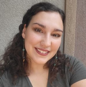 Meet your Posher, Carolane